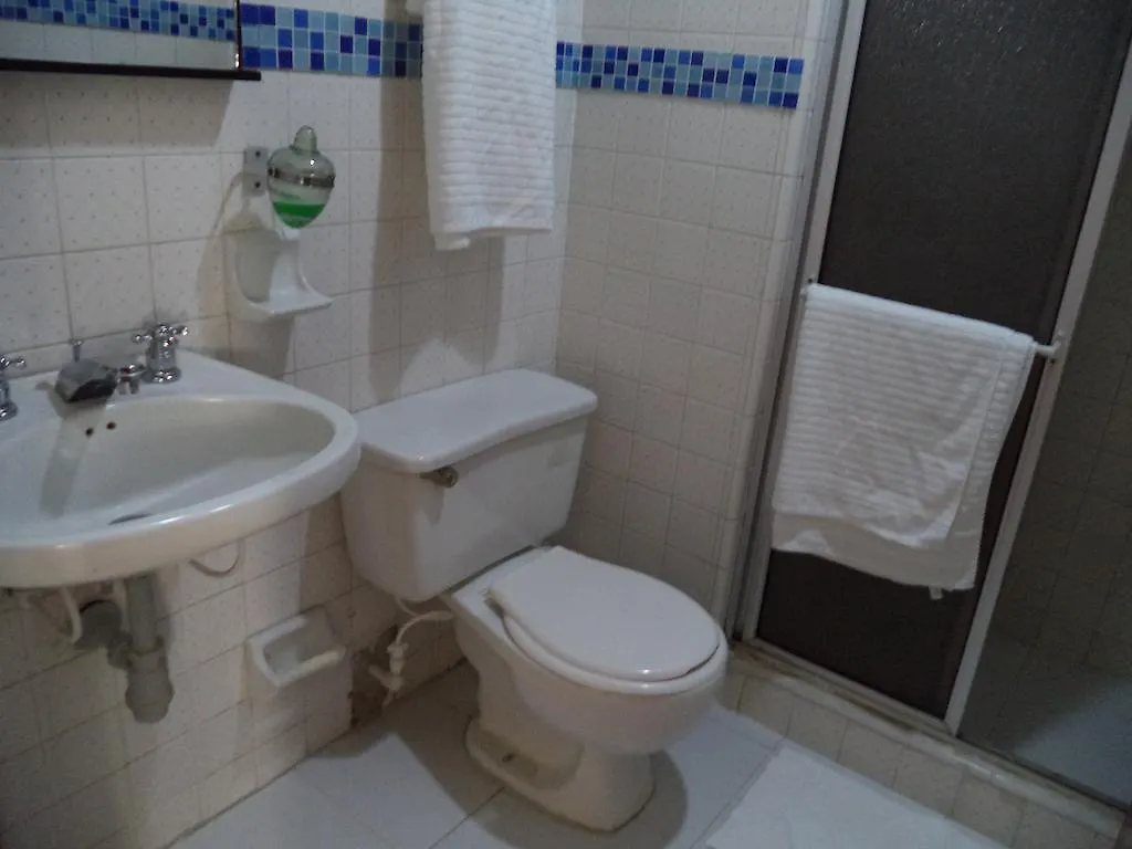 Hotel Mar Azul Inn Santa Marta
