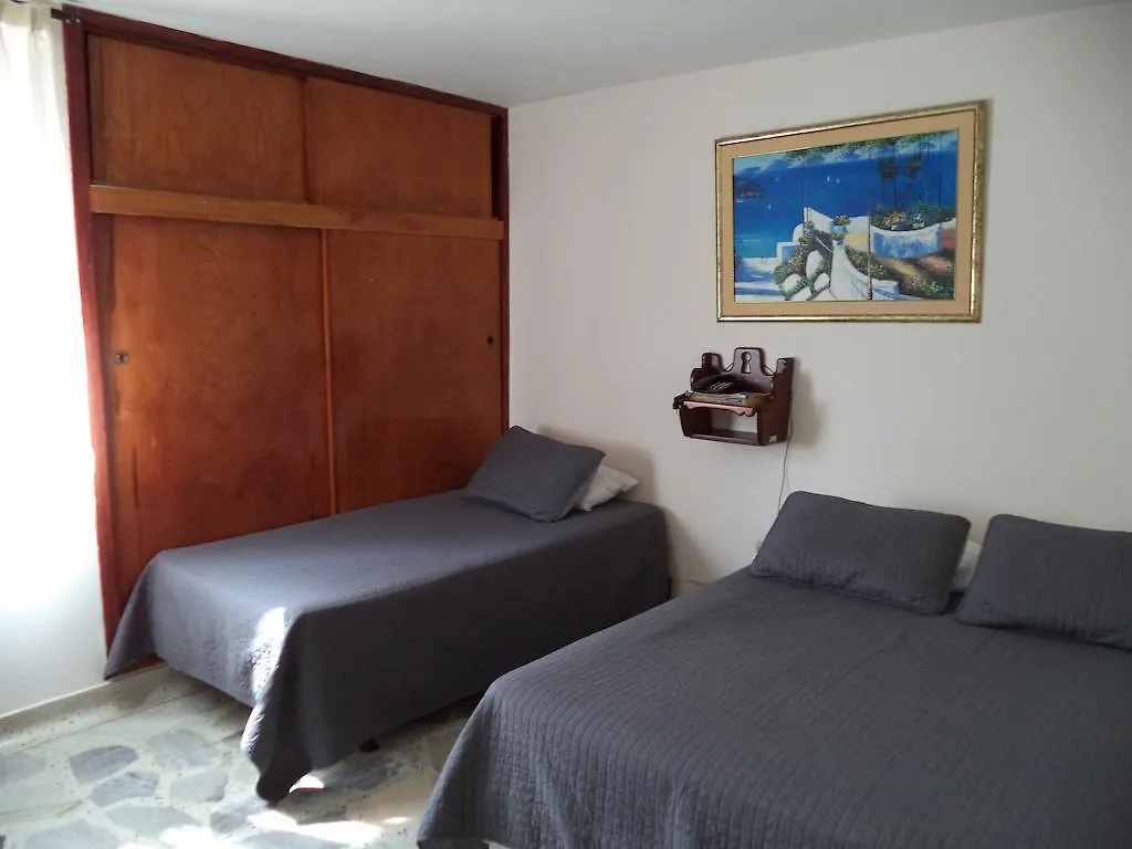 Hotel Mar Azul Inn Santa Marta 3*,