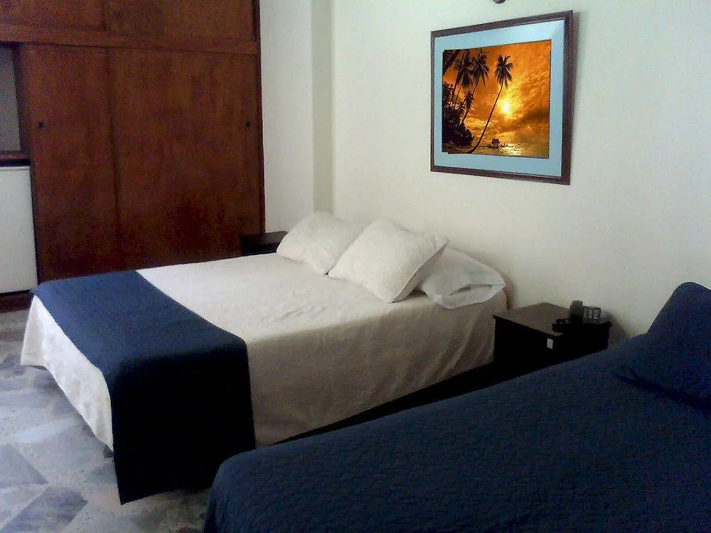 Hotel Mar Azul Inn Santa Marta