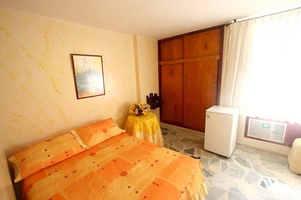 Hotel Mar Azul Inn Santa Marta