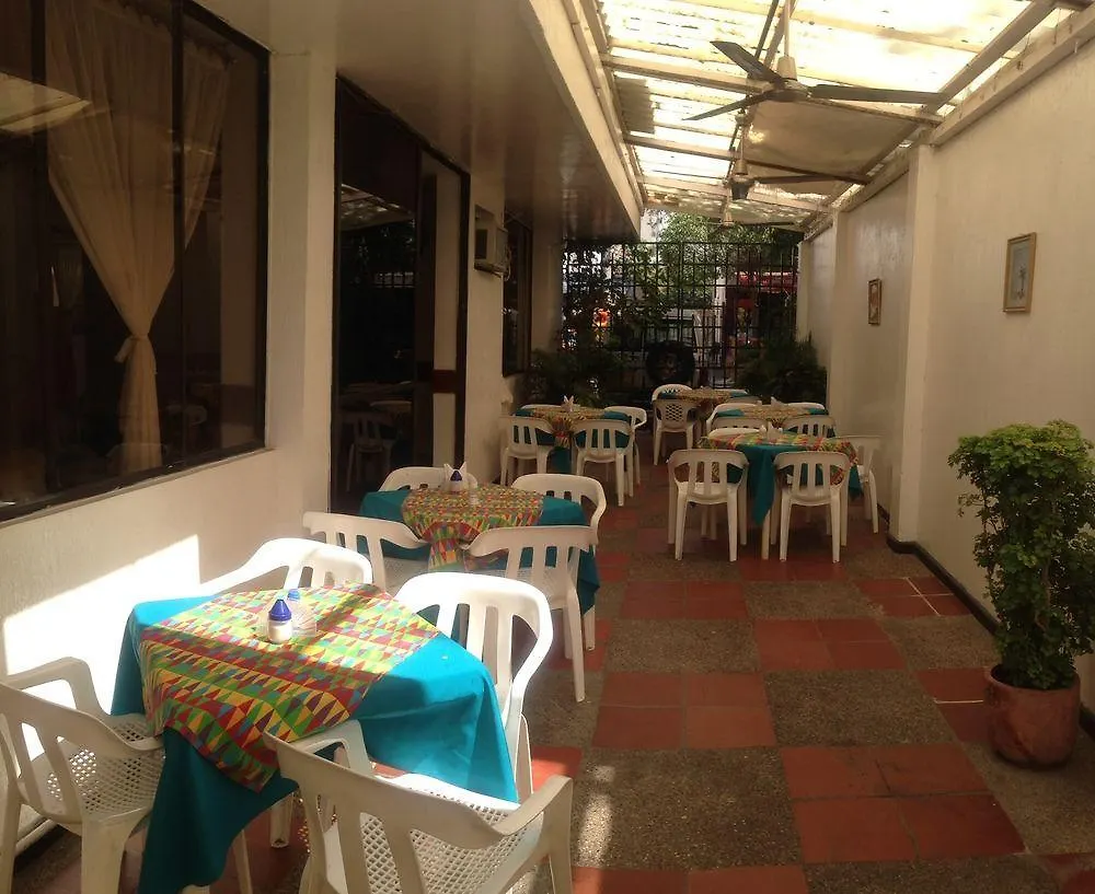 Hotel Mar Azul Inn Santa Marta